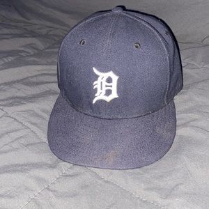59 fitted Detroit tigers on-field fitted